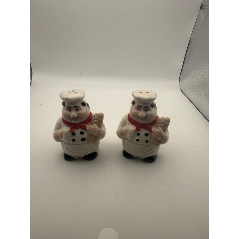 Vintage Fat Chef Ceramic Salt and Pepper Shakers Set Bistro Kitchen Decor